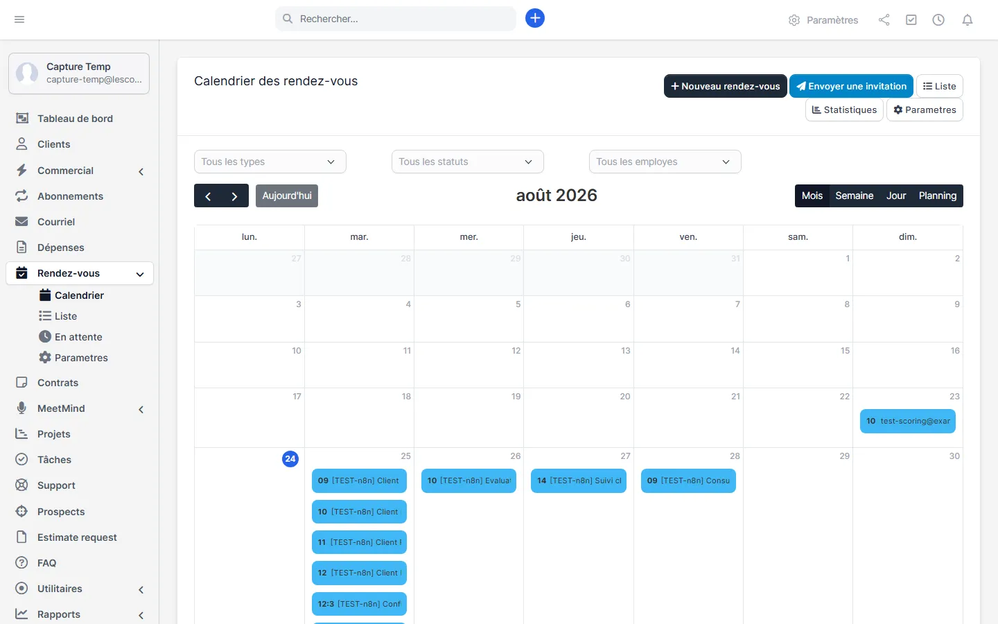 Calendrier de rendez-vous en vue mensuelle avec rendez-vous colorés