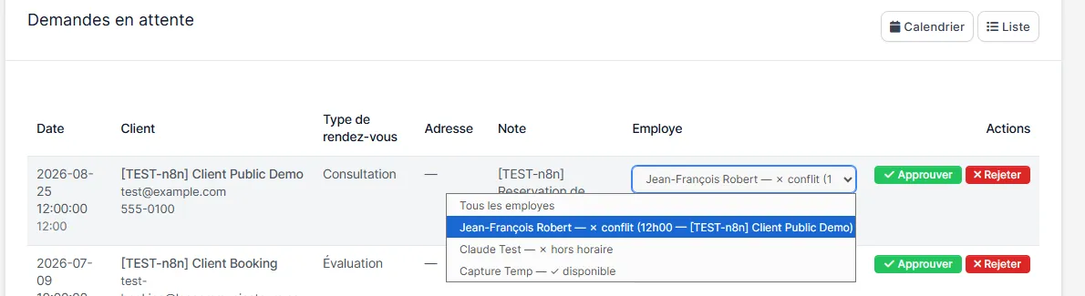 Écran Demandes en attente avec le sélecteur d'employé annoté disponible, conflit ou hors horaire